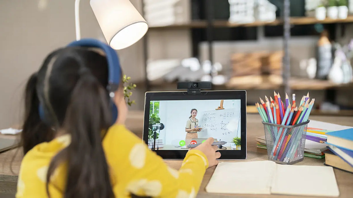 Transform Your Presentations: What Can a Modern Document Camera Do?