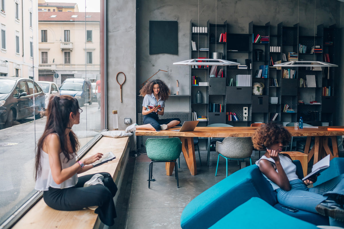Why Mic-in-Speaker Devices Are Becoming Essential in Co-Working Spaces
