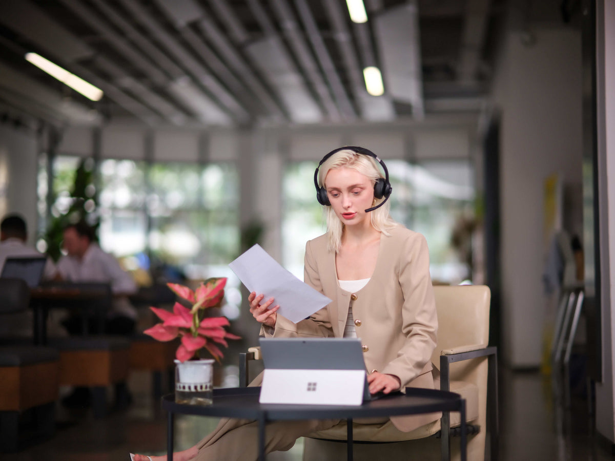 Best Wireless Headset for Office Teams in High-Stakes Client Meetings