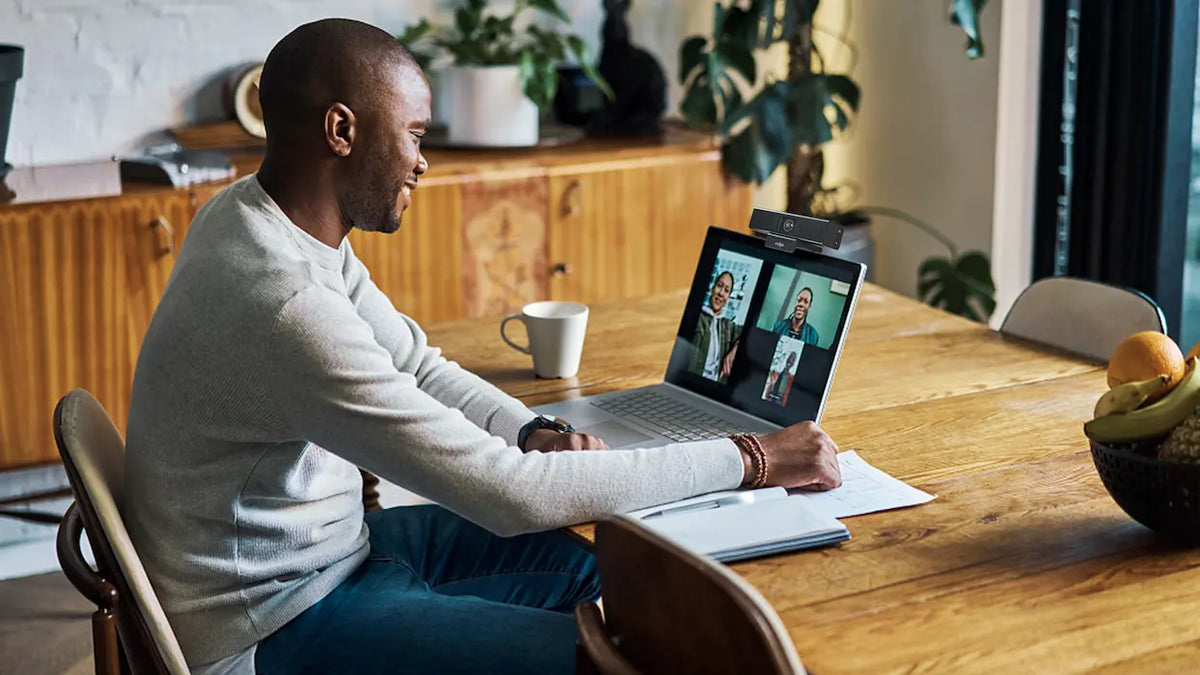 How Autofocus Webcams Simplify Video Calls