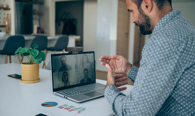 How to Set Up Webcam for Live Streaming