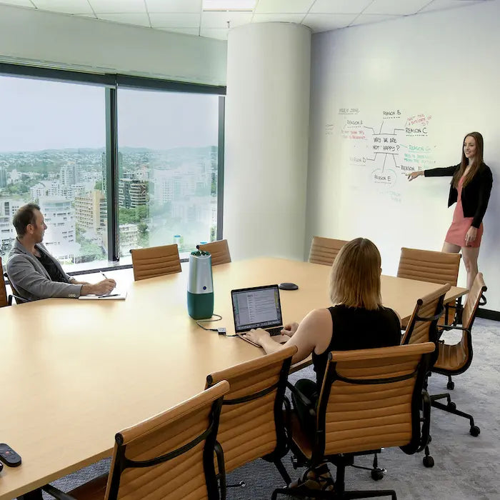 How to Get Better at Public Speaking: Using Tech to Enhance Presentations